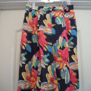 BRIGHT TROPICAL & FUN ALL SILKS BERMUDA SHORTS, SM